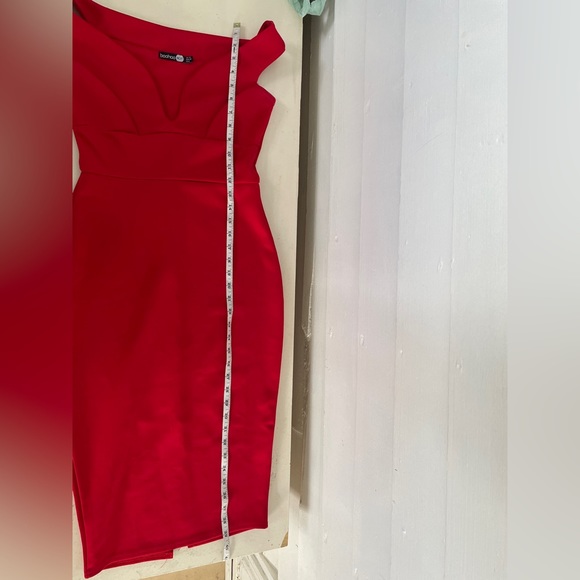 Red Boohoo Night Off Shoulder Midi Dress - Picture 7 of 11
